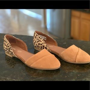 New without tags - Toms leopard print flats